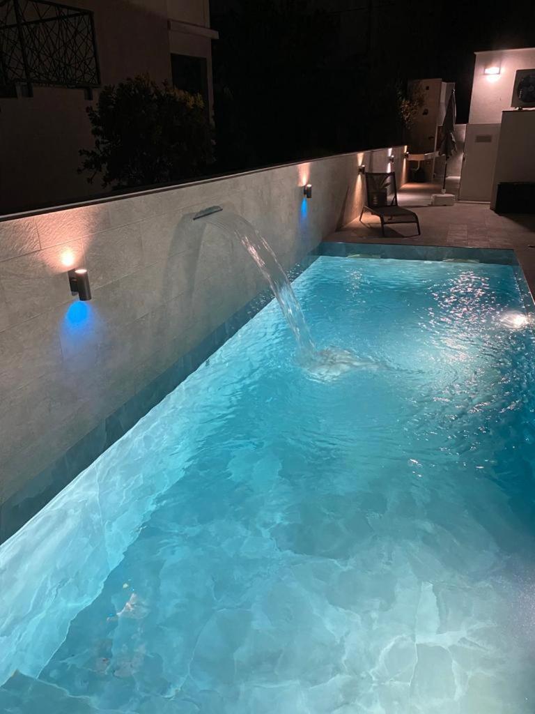 Apartment Villa Rina- Heated Salt Water Pool Каштела Номер фото