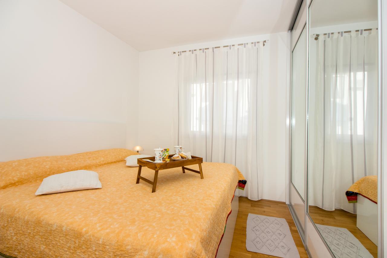 Apartment Villa Rina- Heated Salt Water Pool Каштела Экстерьер фото
