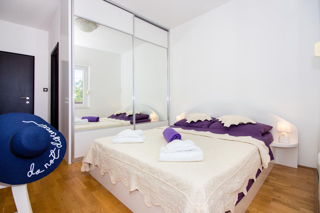 Apartment Villa Rina- Heated Salt Water Pool Каштела Экстерьер фото
