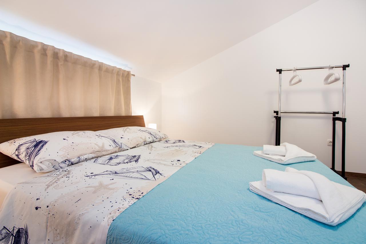 Apartment Villa Rina- Heated Salt Water Pool Каштела Экстерьер фото